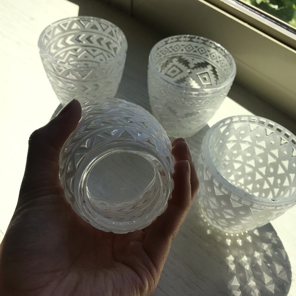 🕯4 Votive Etched Candle Holders - Picture 5 of 7